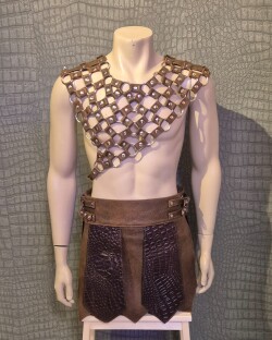 Asymmetrisch Schouderstuk Sch05-MetalBrown 2