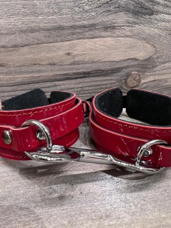 Rode Lak Boeien l.u.c.16 1